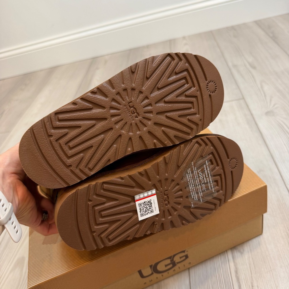 UGG Kids Classic Short Deco Chestnut Suede Boots 1009254K Size 2 NEW - Picture 6 of 10